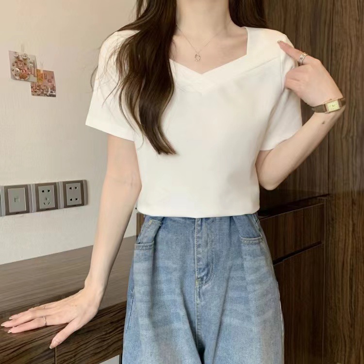 V领短袖t恤女2024夏季新款宽松显瘦纯色学生辣妹露锁骨上衣设计感详情10