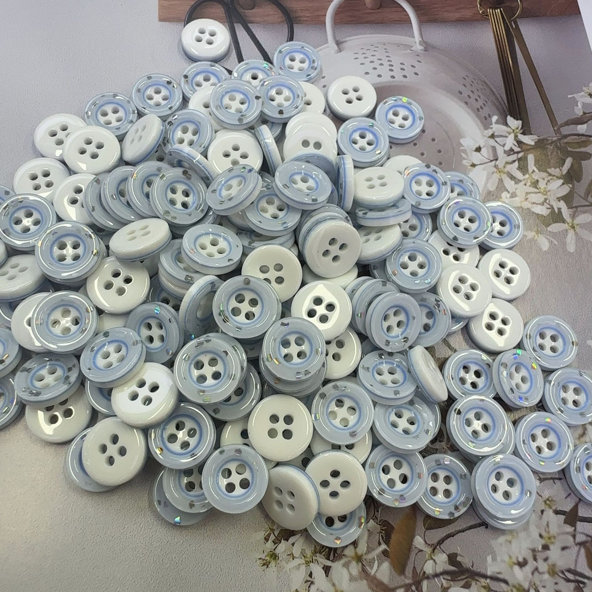 Junkai Four-Eye baby Blue frame Fine Flash cute button sewing baby clothes diy Hair band bracelet Pendant button pic 3