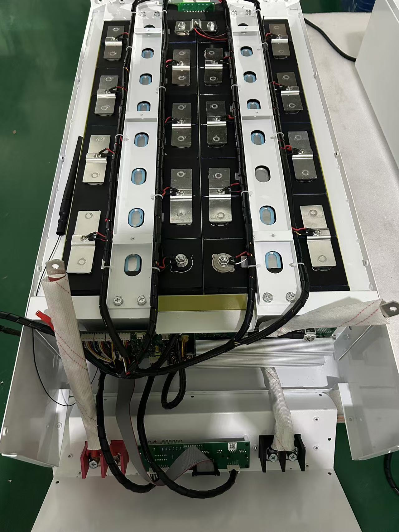 Floor-standing large-capacity lithium iron phosphate energy storage battery, 15KWH household photovoltaic outdoor power supply, 51.2V electrical equipment pic 5