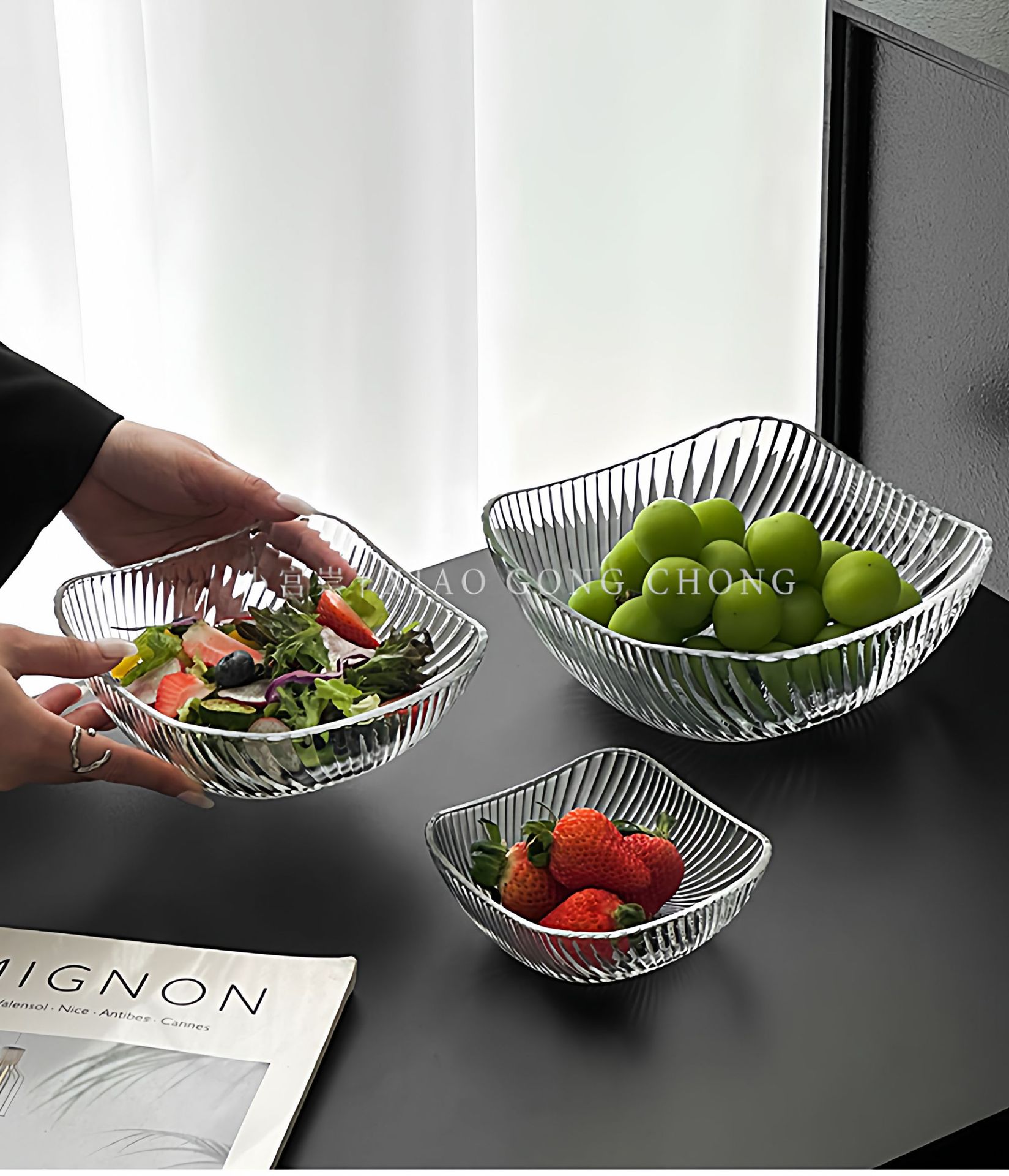 High-end glass fruit plate, living room coffee table, fruit plate, light luxury snack display plate, striped salad bowl pic 4