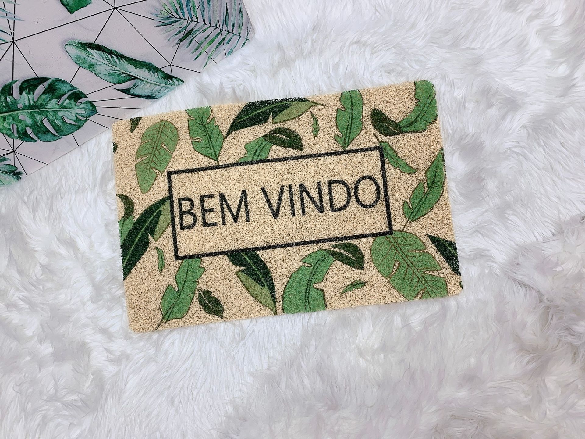 Factory direct sales and wholesale of yellow silk spray-printed anti-slip and water-absorbing floor MATS for bathrooms and living rooms. The foot feel is skin-friendly and comfortable pic 1