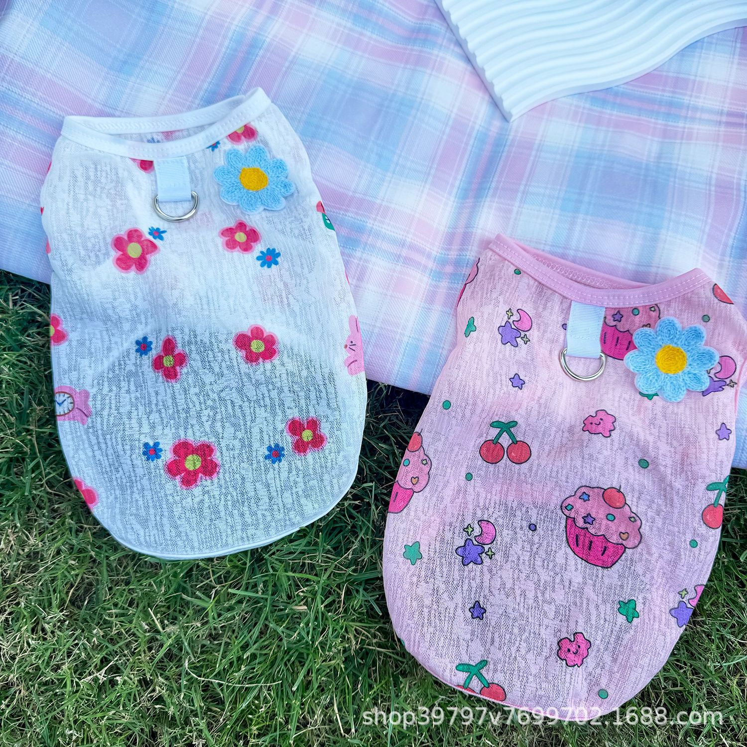 Pet clothing, dog and cat clothes, vests, skirts, cool summer clothes, anti-shedding, breathable, cute, and easy to pull out pic 3