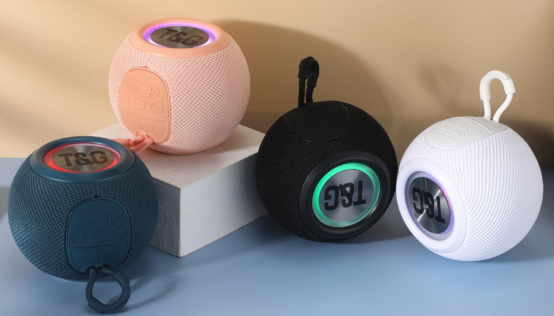 外贸跨境TG337蓝牙音响便携式圆形小音响布艺led灯无线低音炮音箱详情2