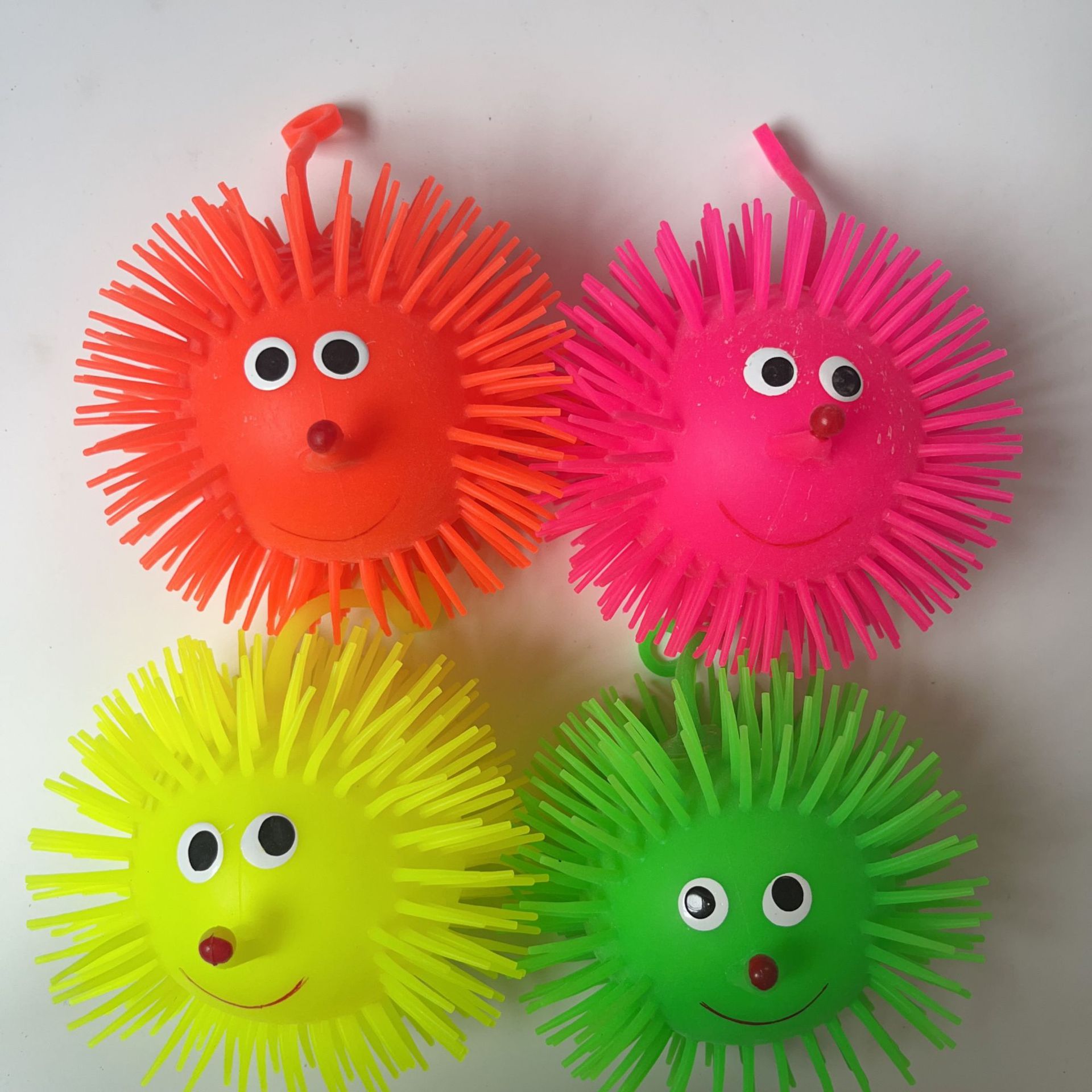 卡通充气闪光吊绳毛毛球发光玩具地推礼品地摊夜市现货led灯详情6