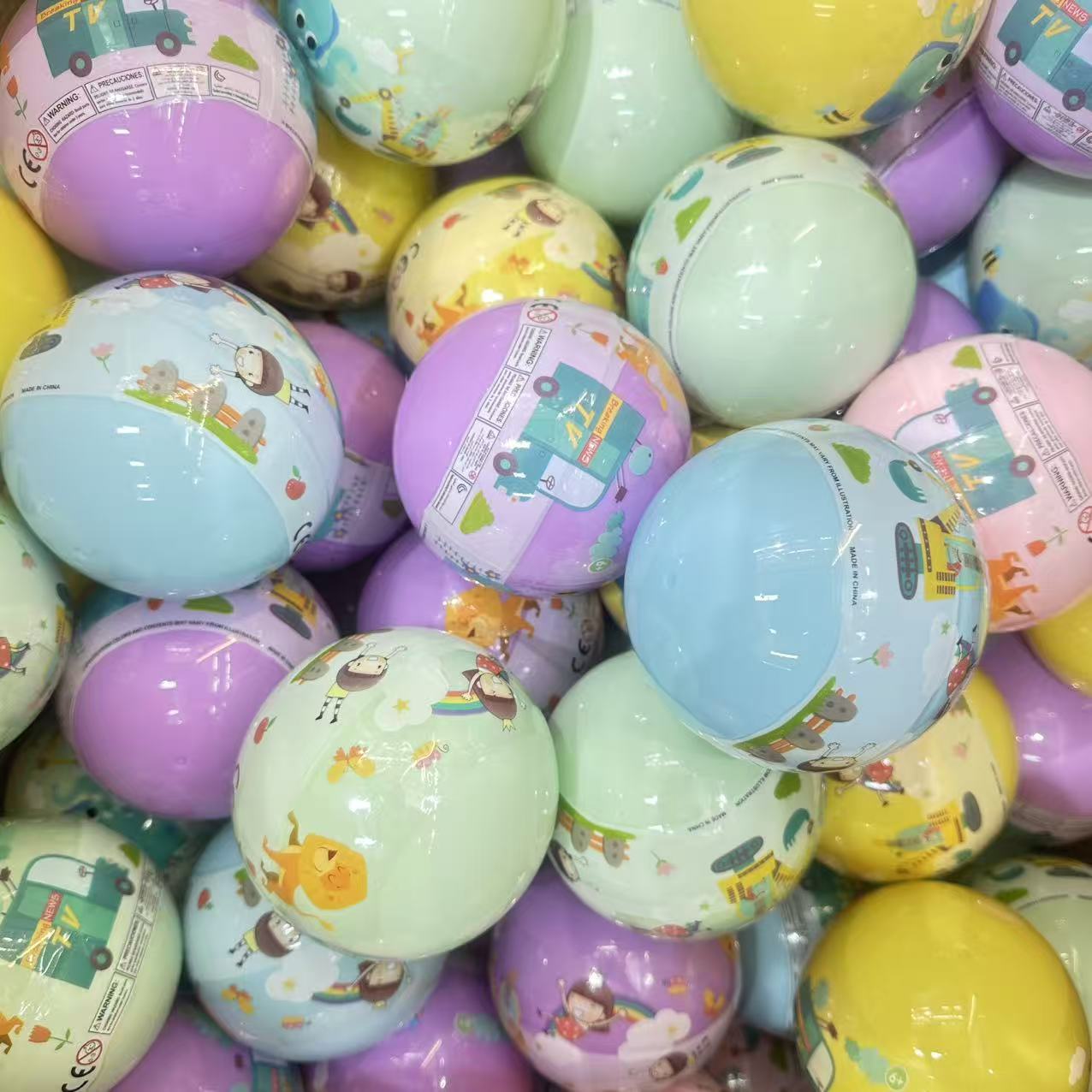 大号扭蛋100mm彩色扭蛋球儿童创意惊喜盲蛋扭蛋玩具混装扭扭蛋球详情12