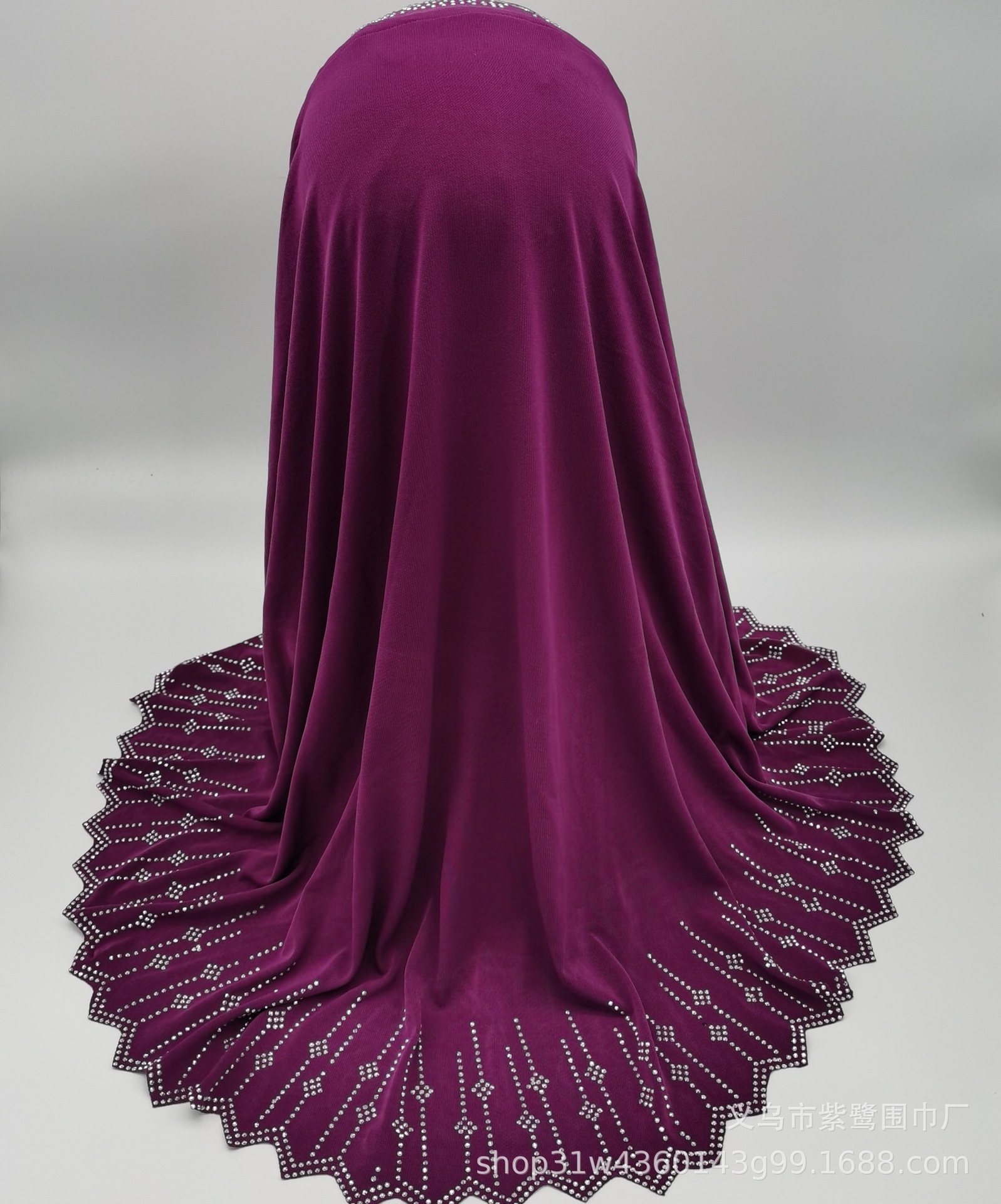 跨境货源水晶麻几何图烫钻激光边女式时尚包头帽头巾帽详情26