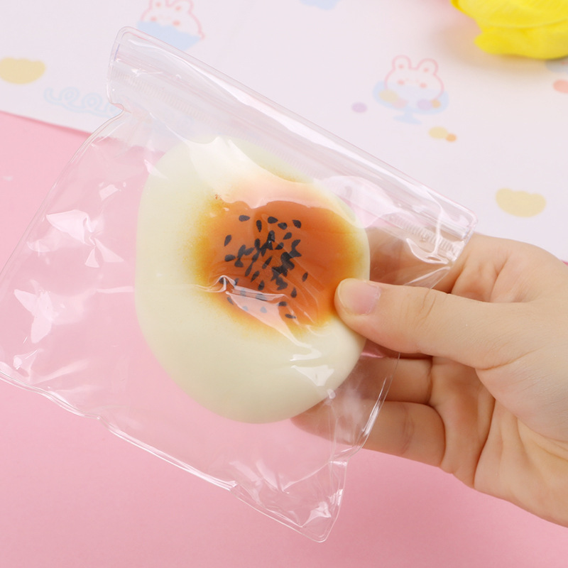 网红创意仿真蛋糕解压面包捏捏乐整蛊搞怪发泄球解压神器儿童玩具详情3