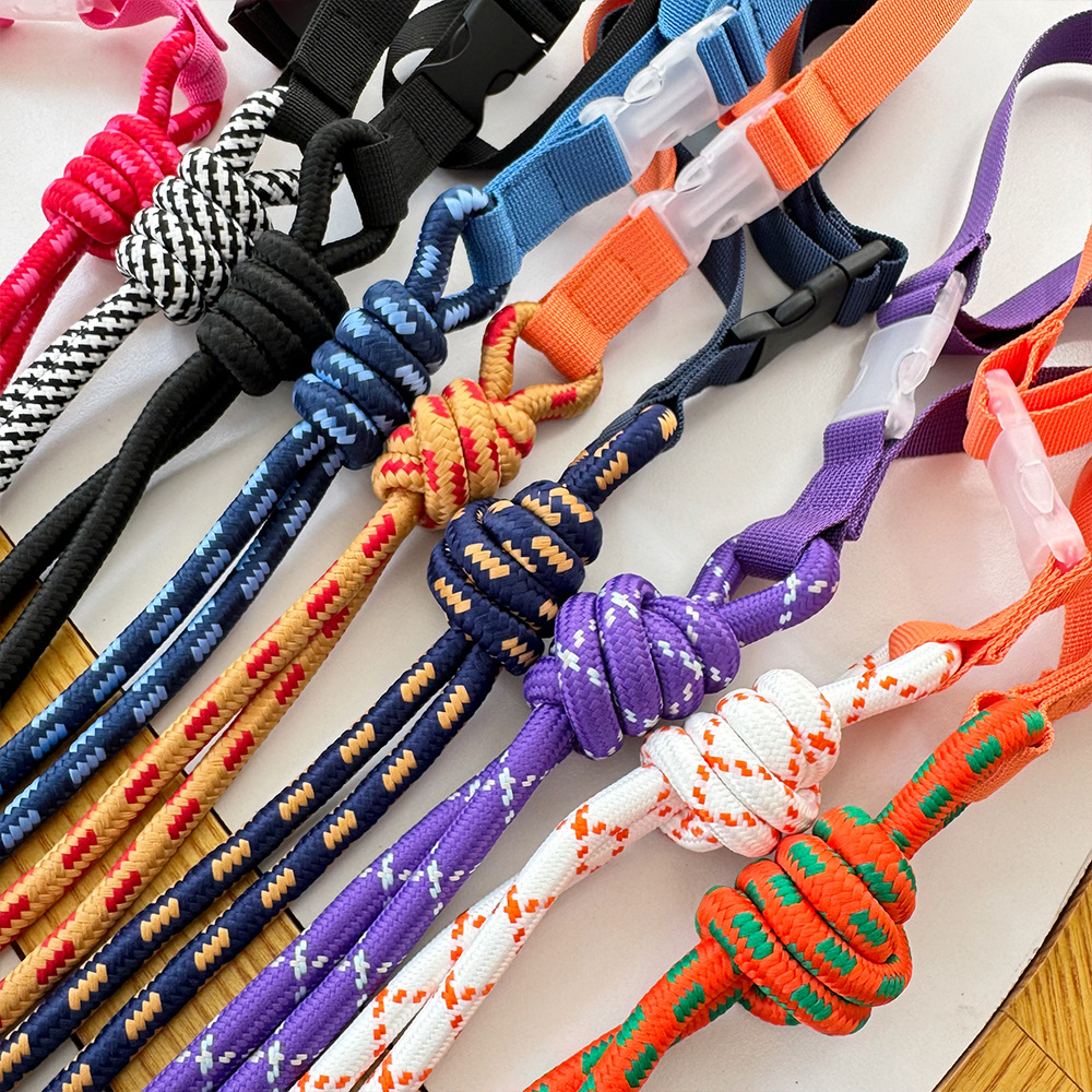 高圆圆原创肩带搭配精致刺绣防水尼龙购物袋手提女士单肩包详情2