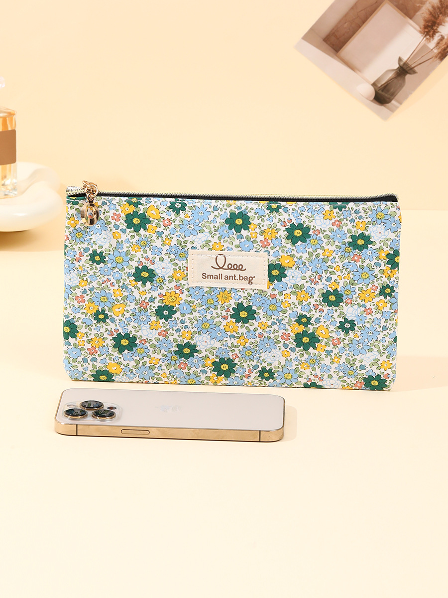 跨境新款女士碎花化妆包小清新花朵洗漱包便携拉链彩妆收纳包详情10