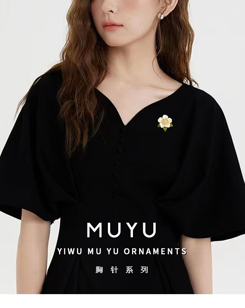 Fresh and sweet Gardenia flower brooch, fashionable and versatile flower magnetic clasp new product, niche and high-end brooch accessory pic 12