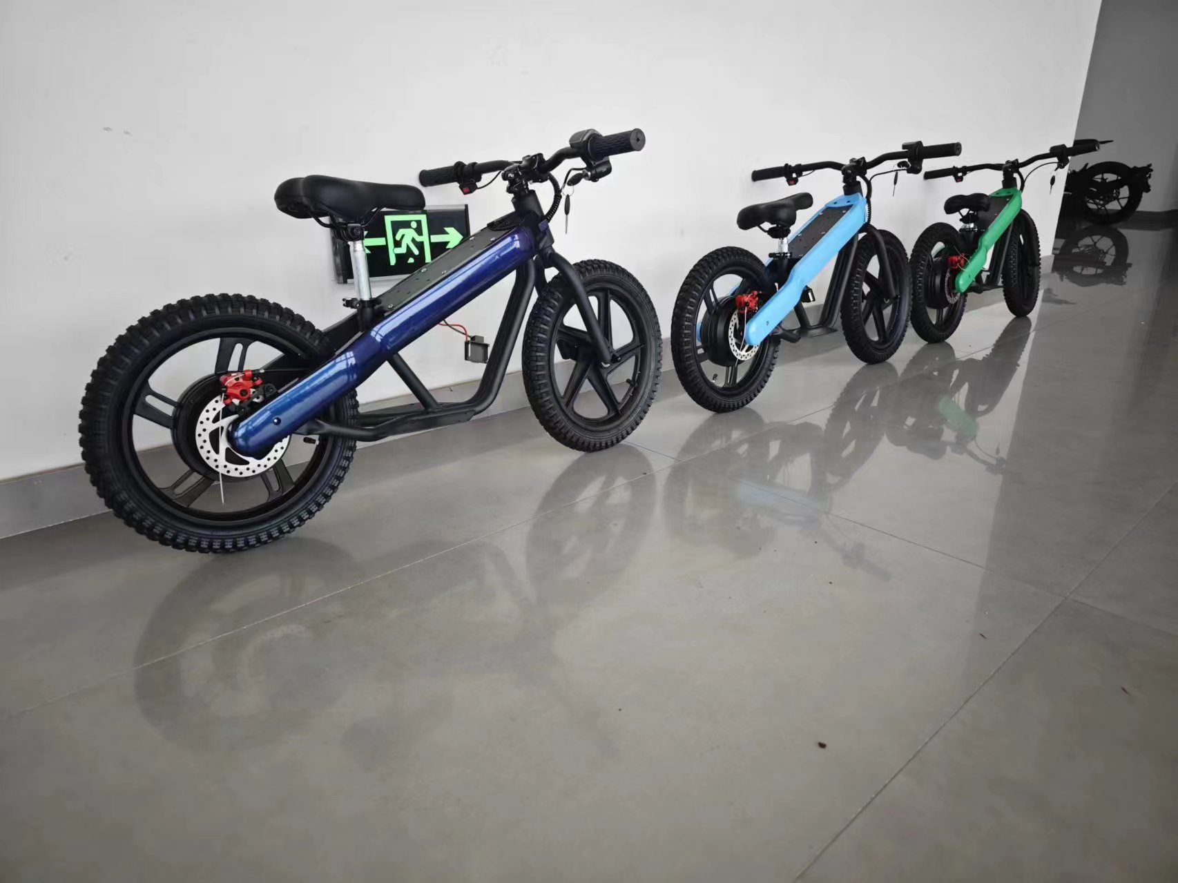 儿童电动车滑步车平衡车Balance Bike Ride On Toys Kids scooter详情158