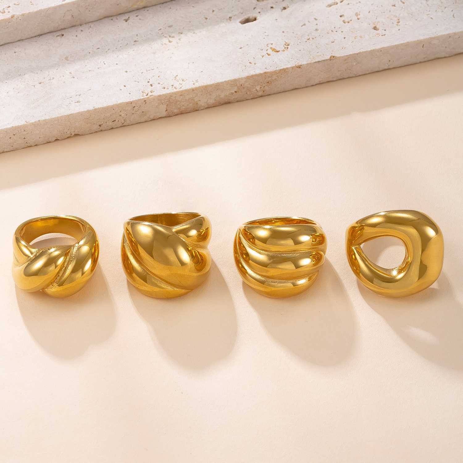 跨境爆品钛钢指环 铸造多层光面情侣戒指高级感镀18k金不锈钢手饰详情5