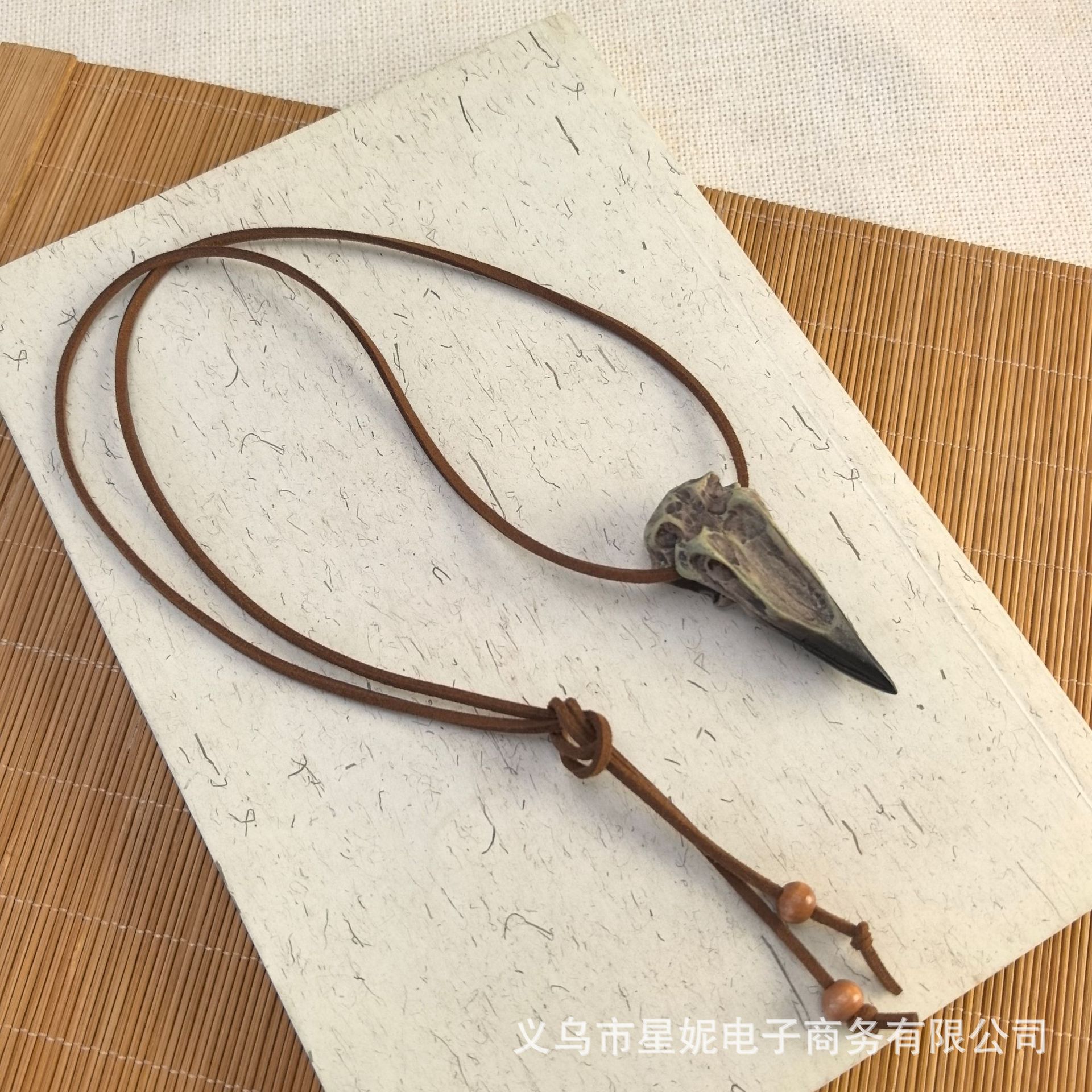New Chinese-style Zen-inspired cylindrical ebony pendant necklace, a female ethnic style simulation bird bone, versatile and niche design, simple and elegant pic 12