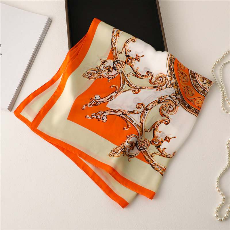 A 70cm small square scarf with Chinese trend printed patterns for women, fashionable clothing matching. The small silk scarf is an elegant autumn and winter scarf with flowers pic 8