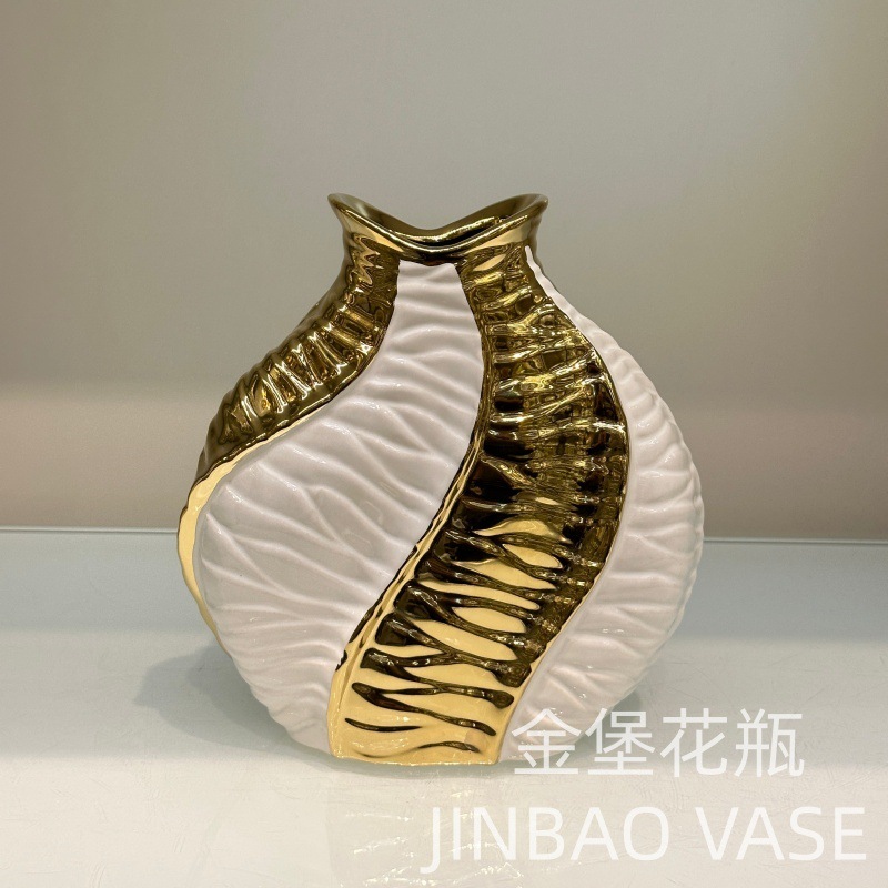 Nordic popular ceramic vase, gilded office and living room decoration item, fresh flower simulation flower arrangement, flower container, heart pic 15
