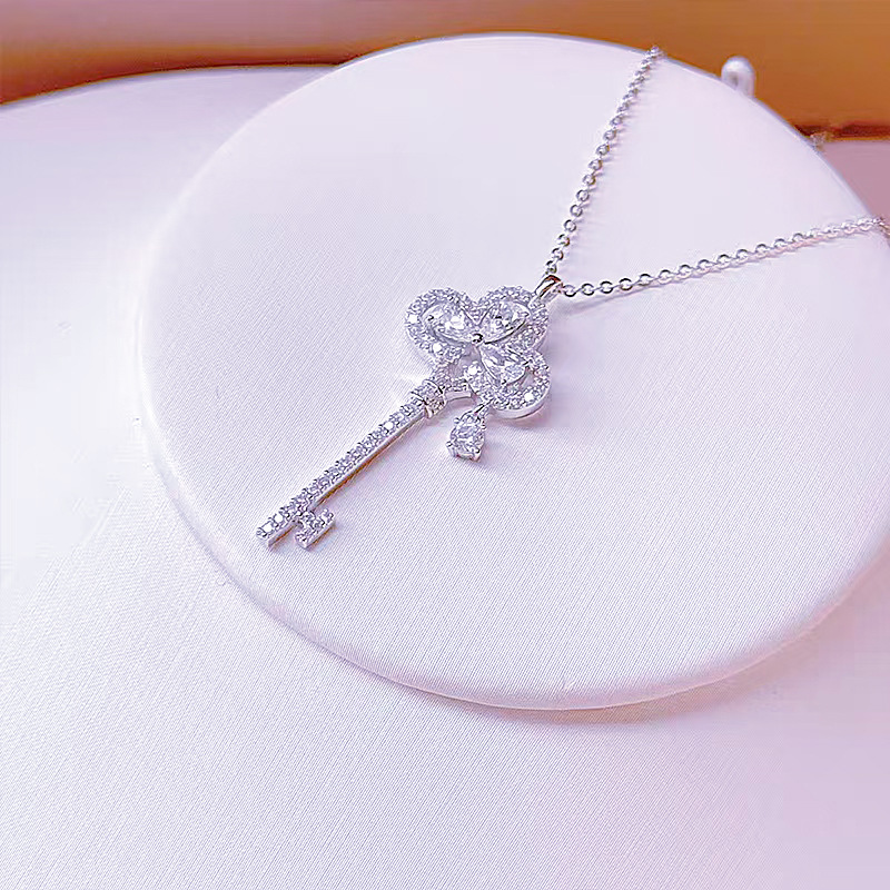 2025新款皇冠钥匙项链925纯银高级感百搭毛衣链微镶个性潮流配饰详情9