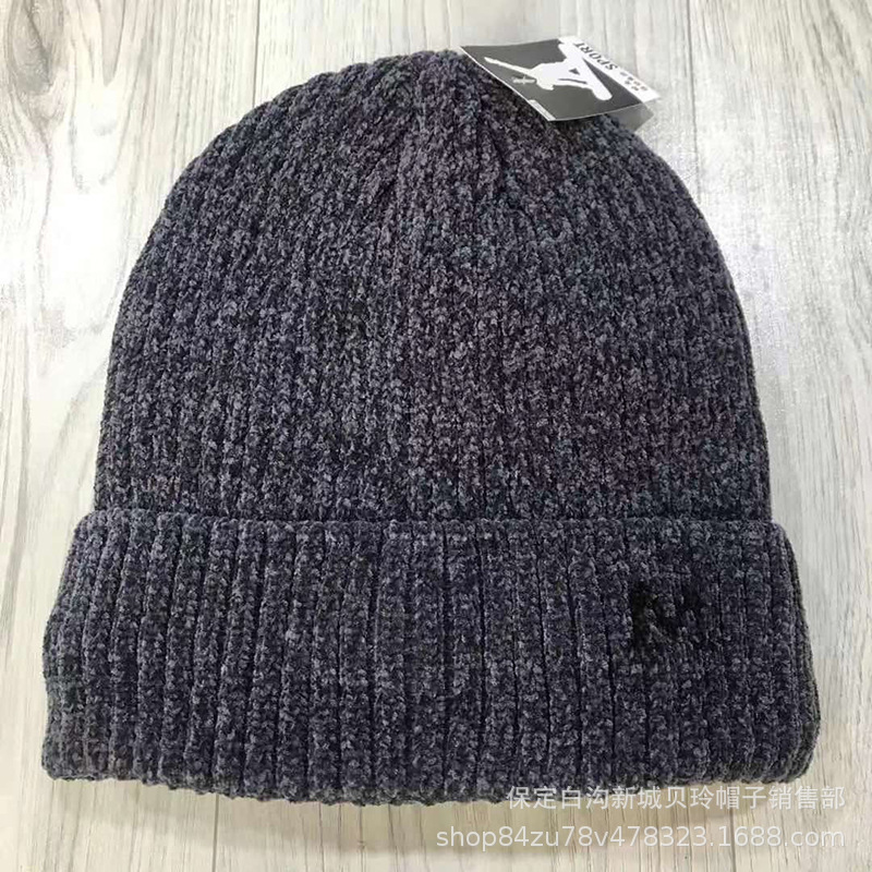 Winter fleece Chenille woolen cap for both men and women, outdoor cycling thickened windproof and warm pullover cap, simple style pic 17