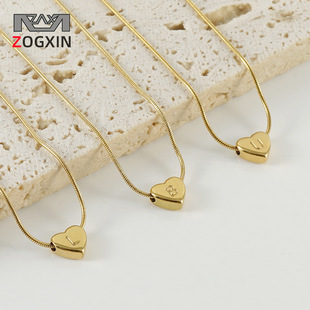 Cross-border bestseller: 26-letter heart-shaped shell necklace, a versatile stainless steel letter pendant for women with a European and American style pic 13