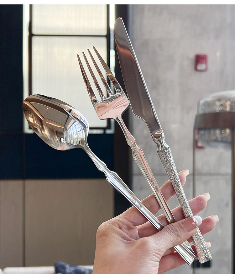 欧式轻奢小蛮腰 304不锈钢锤纹刀勺叉家用餐厅餐匙牛排意面三件套详情4