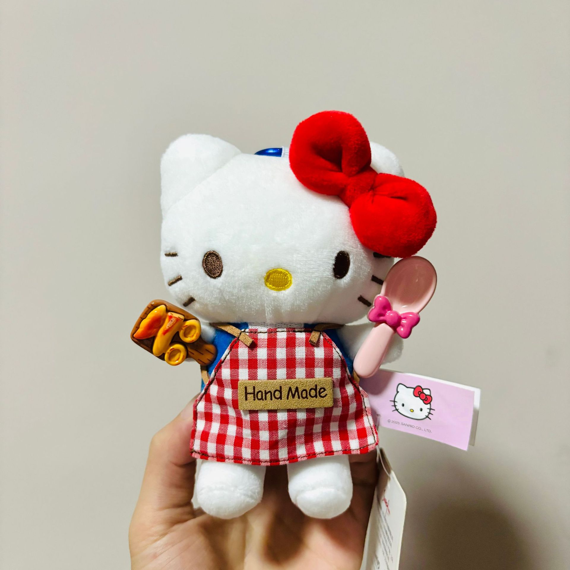 三丽鸥正版hellokitty小挂件公仔包包挂饰毛绒玩偶哈喽kt猫钥匙扣详情6