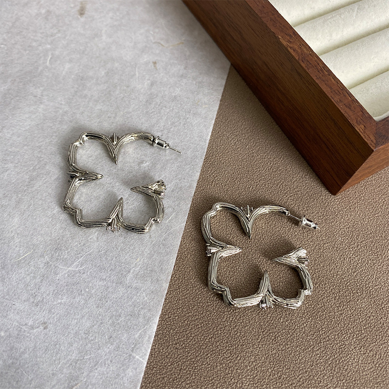 立体镂空枝干花卉耳环女夏季轻奢小众设计高级感复古夸张耳圈耳饰详情7