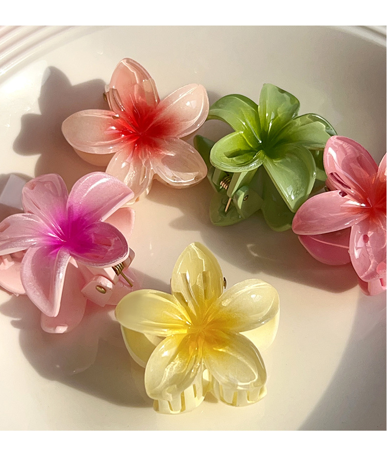 Romantic, elegant, beach vacation, small frangipani hair clip, shark clip, back clip, hair clip, half clip pic 9