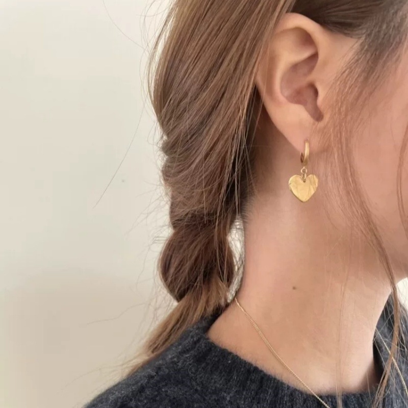 韩国fever博主同款爱心耳环女复古小众设计磨砂熔岩桃心吊坠耳钉详情4