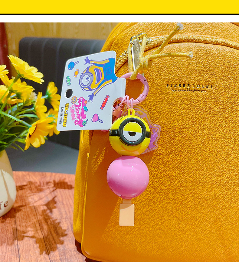 Genuine cartoon Minions, sweet keychains, cute bags, pendants, couple key chains, pendants and gifts pic 14