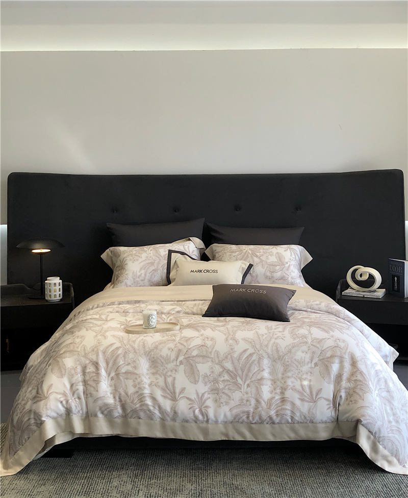 Cool ultra-fine denier Tencel summer light and cool condensation filament four-piece set, elegant printed sweat-absorbing nude bedding pic 4