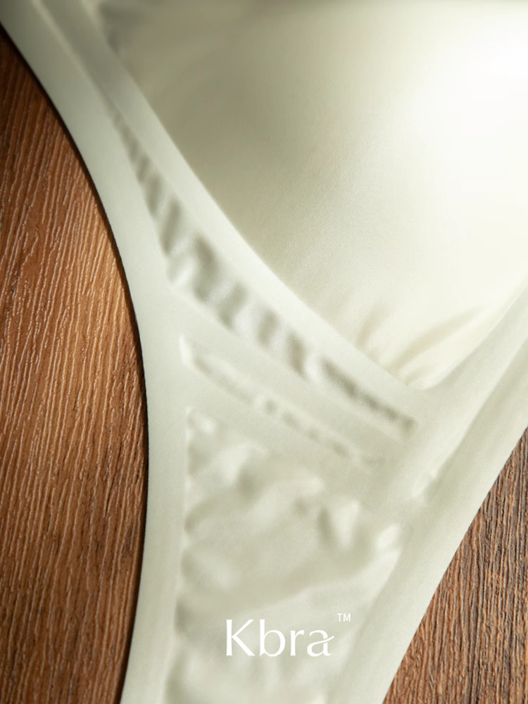 无磁Kbra牛奶缎法式深V领内衣女细肩带无痕三角杯小胸无钢圈文胸详情13