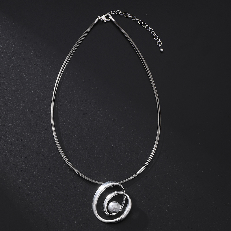 亚马逊爆款欧美时尚高级精致镂空不规则圆几何合金吊坠女士锁骨链详情11