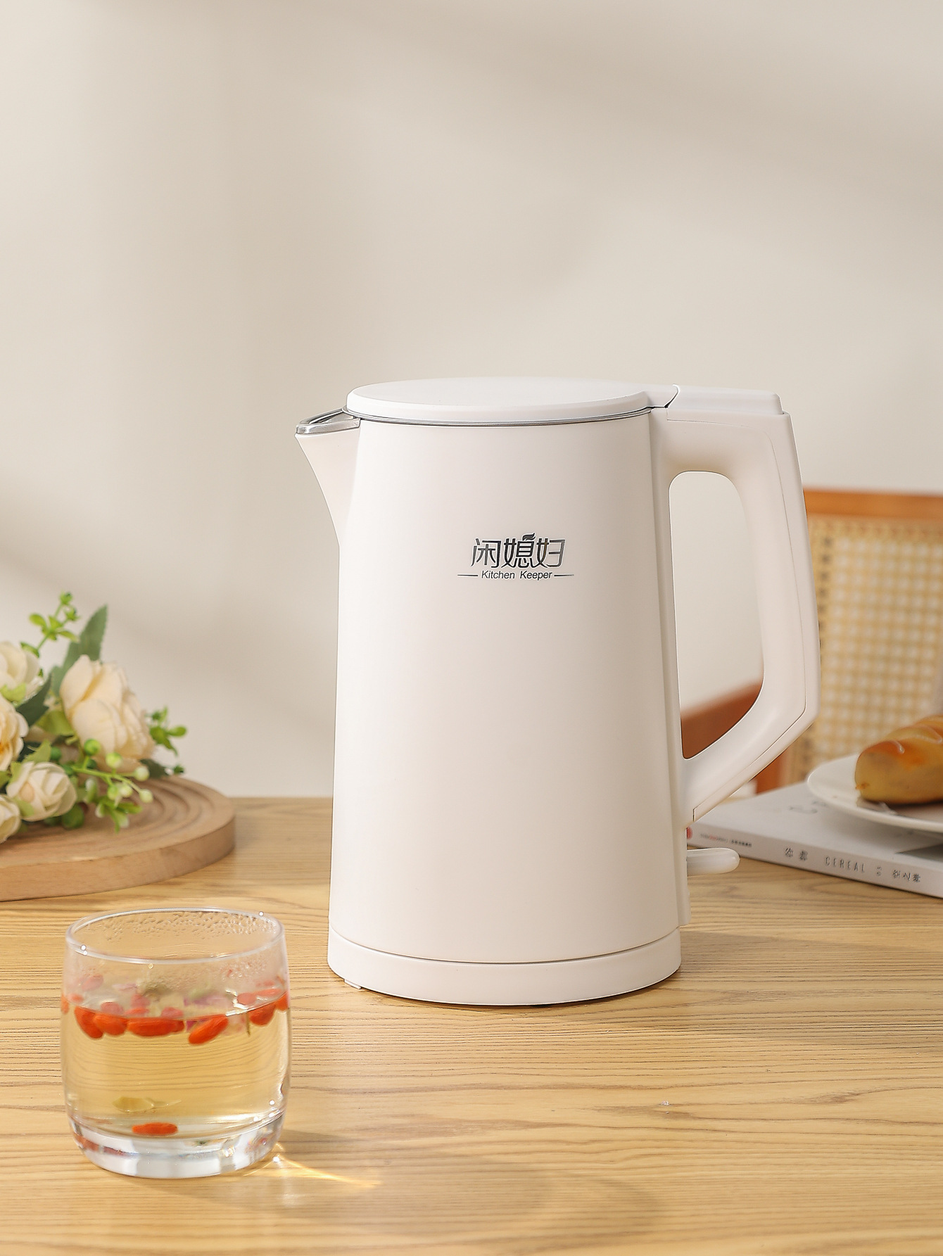 闲媳妇 1.8L烧水壶304不锈钢无缝内胆电热水壶自动断电煮水开水壶详情6