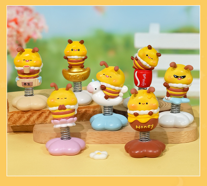 疯Bee摇摇乐盲盒装饰摆件车载摆件创意礼物现货批发办公桌装饰品详情11