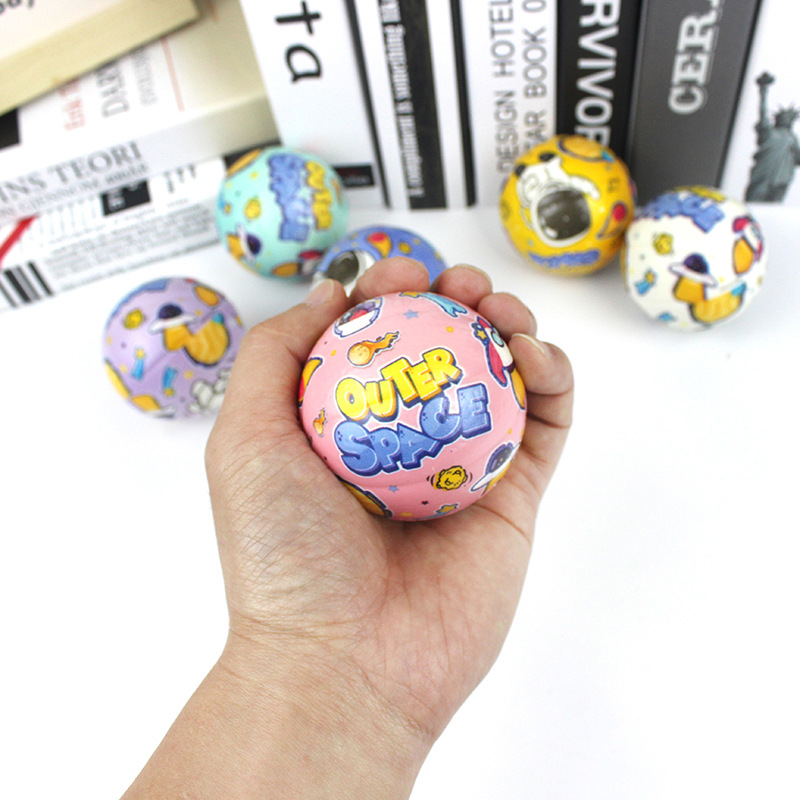 Cross-border Amazon PU sponge foam astronaut squeeze release ball, children and teenagers outdoor sports elastic ball pic 11