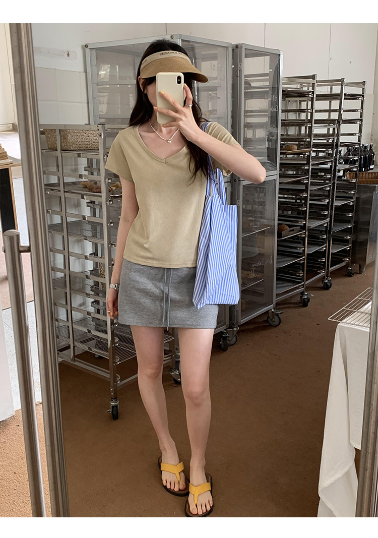 简约百搭V领纯色休闲短袖T恤女2024夏季新款轻薄透气宽松显瘦上衣详情21
