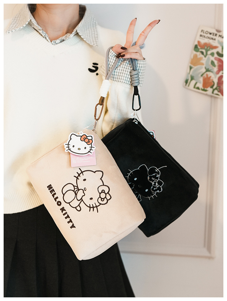 三丽鸥HelloKitty轻盈柔软化妆包可爱卡通大容量高级感立体收纳包详情19