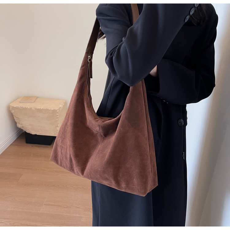 Retro matte tote bag, autumn and winter bag, commuter underarm bag, large-capacity single-shoulder tote bag, simple single-shoulder bag for women pic 29