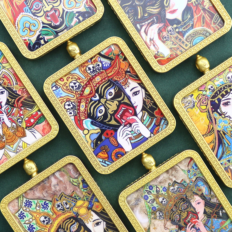 手绘描金唐卡嘎呜盒扎基拉姆前世今生吊坠合金唐卡盒随身厂家批发详情4