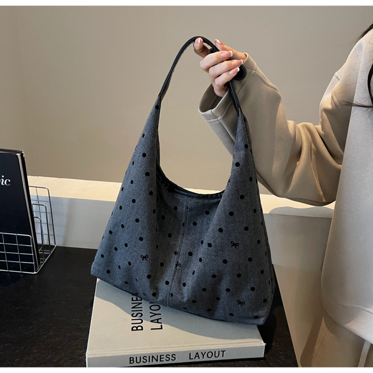 通勤大容量女包新款流行波点单肩包时尚百搭托特水桶包都市斜挎包详情33