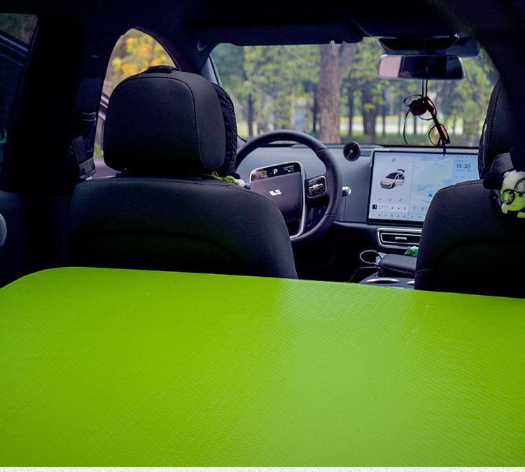 Direct-sale brushed car inflatable mattress, outdoor tent floor mat, Ideal L7 self-driving tour universal car rear sleeping mat pic 3