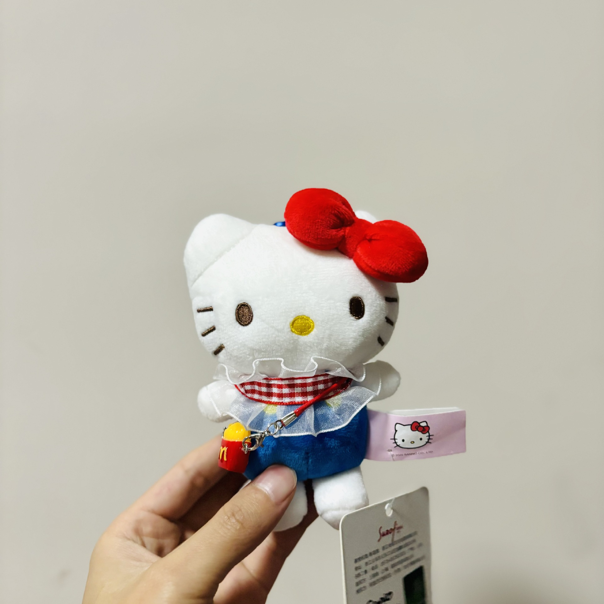 三丽鸥正版hellokitty小挂件公仔包包挂饰毛绒玩偶哈喽kt猫钥匙扣详情3