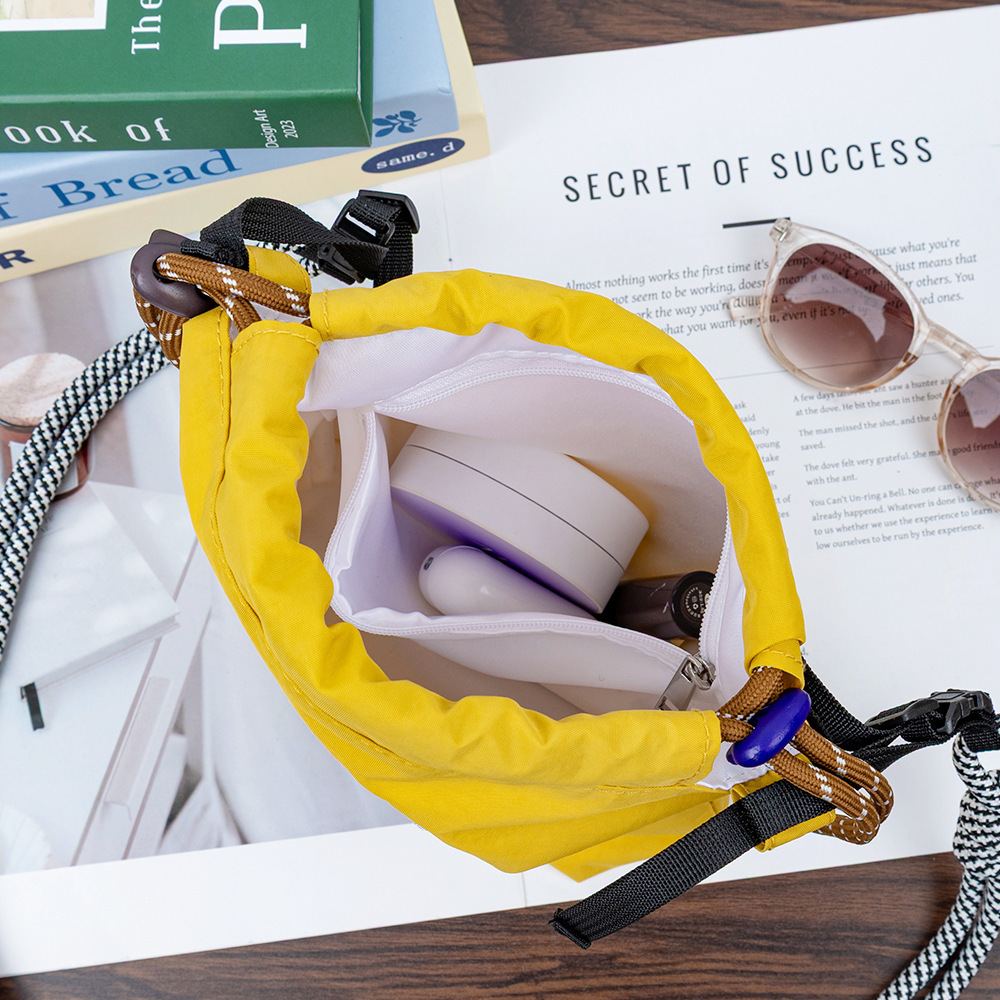 2025 New stylish and lightweight vertical phone bag, casual student cloth bag, Korean style simple 10,000-stitch embroidery single-shoulder bag pic 5