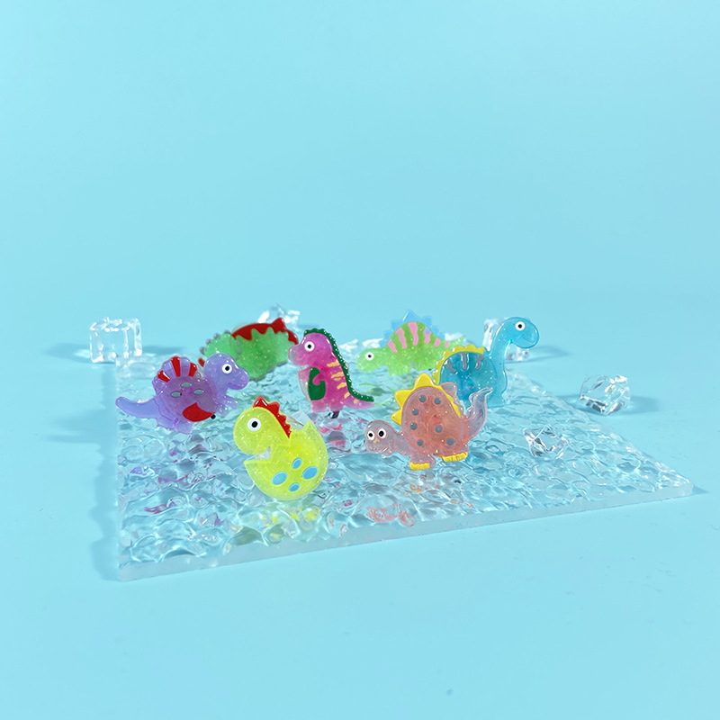 亚马逊热销树脂卡通恐龙发光戒指荧光LED手指灯儿童派对戒指套装详情9