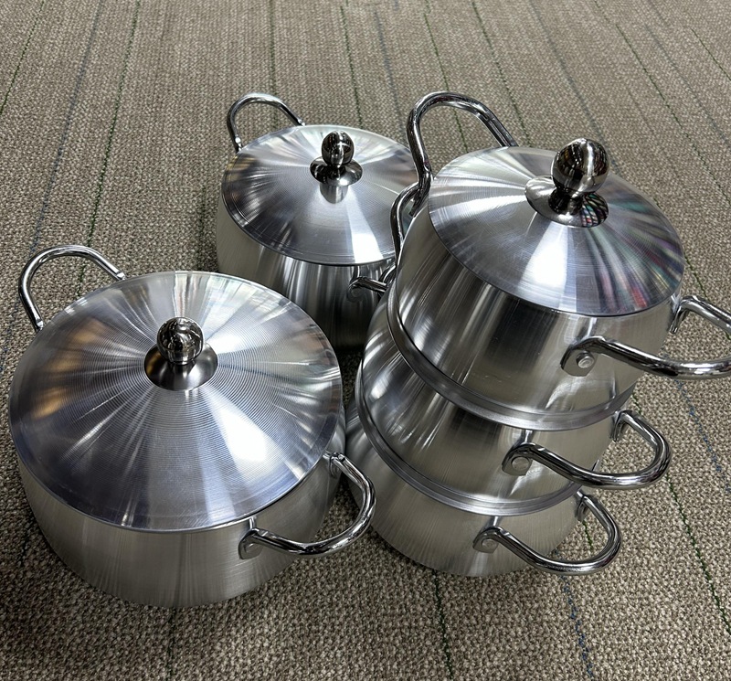 Aluminum pots Middle East and Africa Aluminum Lid Set Soup Pot Sanding pot 10-piece set 16/18/20/22/24 pic 11