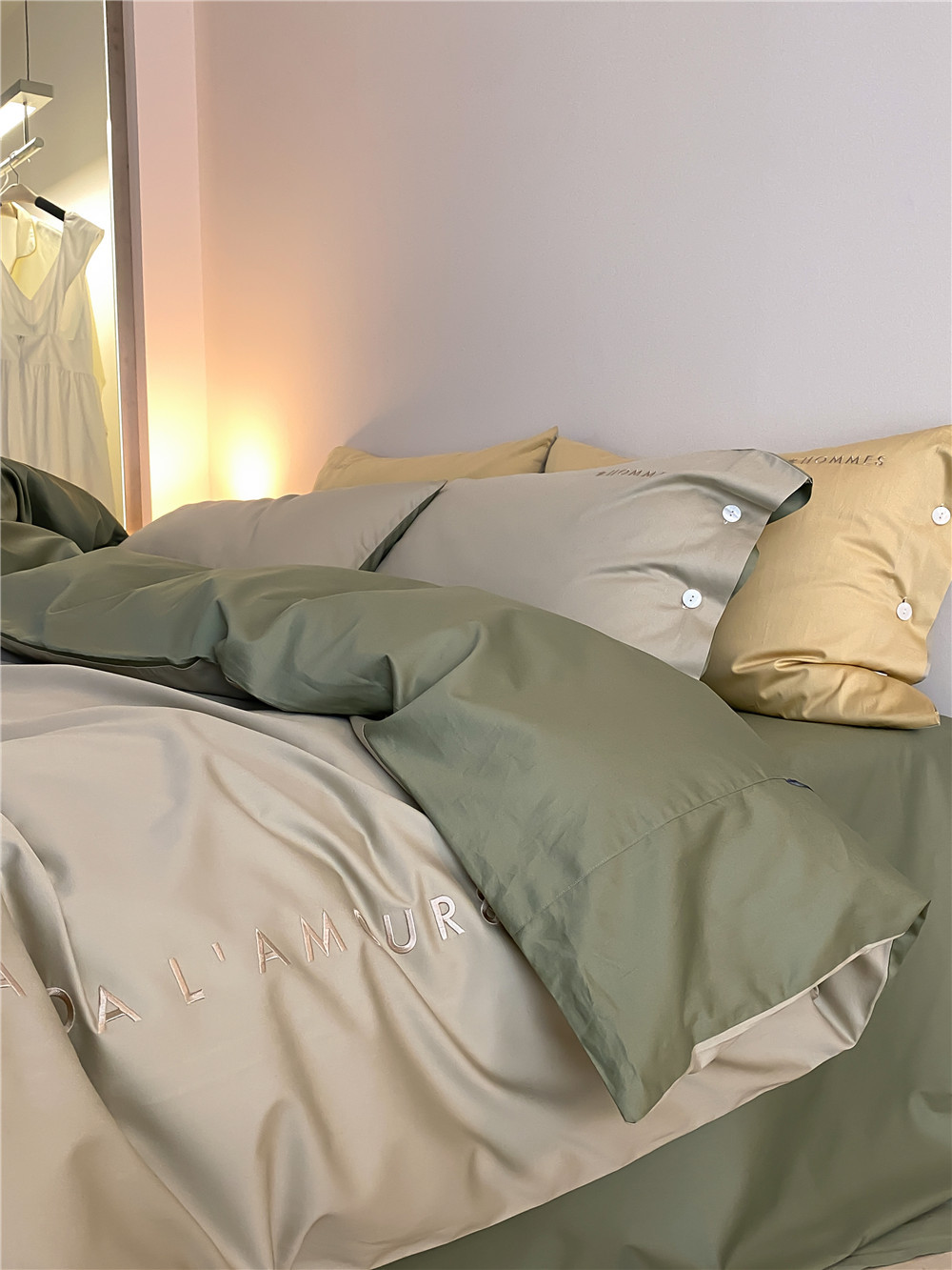 Simple, light luxury and fashionable solid-color long-staple cotton four-piece set, pure cotton letter-embroidered duvet cover, double bedding pic 33