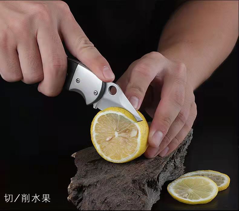 Wholesale outdoor mini EDC portable knives, keychain pocket knives, stainless steel folding knives, unboxing and express delivery tools, folding knives, portable, lightweight and practical pic 16