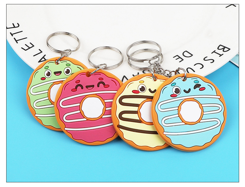 跨境新款PVC软胶钥匙扣批发 甜甜圈钥匙圈 卡通挂件义乌礼品现货详情4
