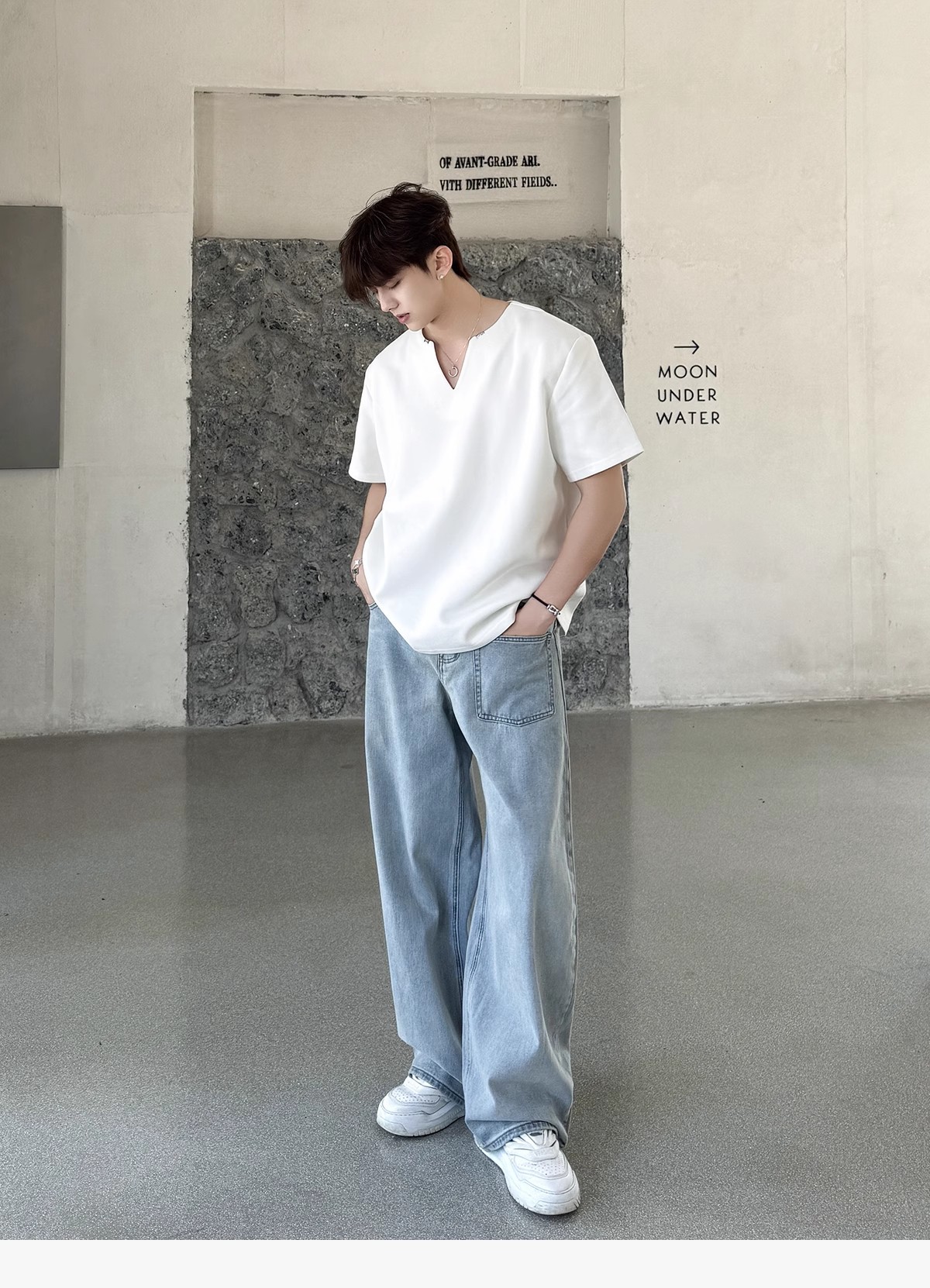 Customized V-neck metal buckle loose short T-shirts from Henry in Suriname, Bolivia, based on your provided samples. Super Factory pic 16