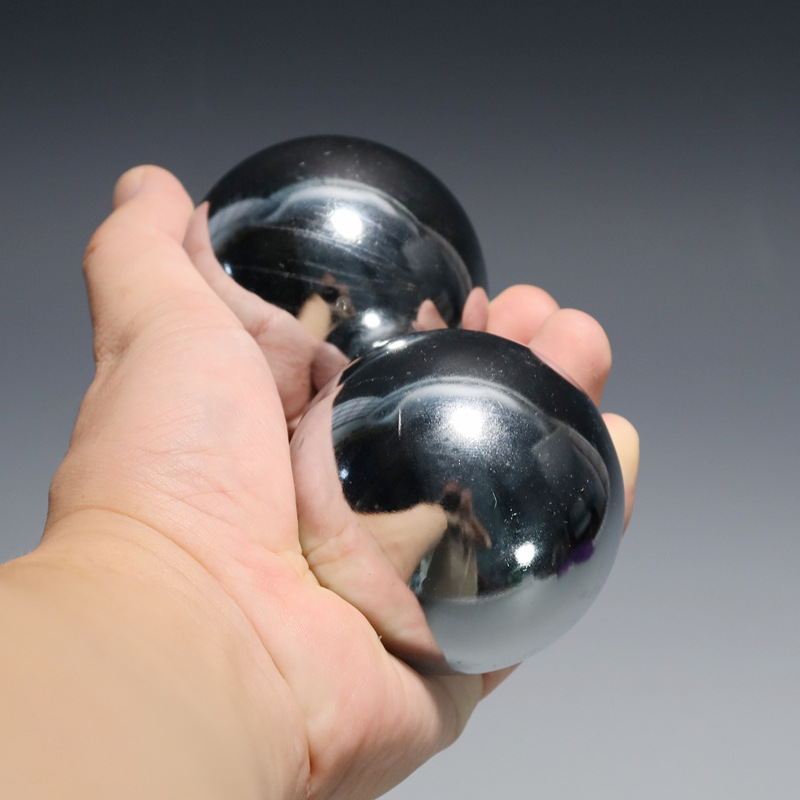 Bulk gift box of Baoding iron balls, chrome-plated solid hollow ringtone, hand-spun massage fitness balls for the elderly pic 9