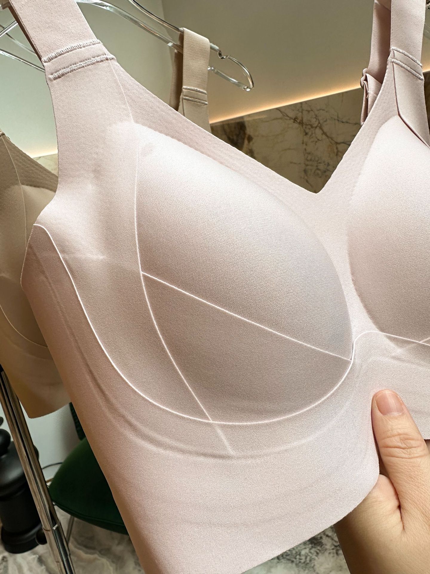 Full-cup latex bra for women, thin cup side-folding and adjustable bra, with a large bust that looks smaller, lifting and anti-sagging pic 43